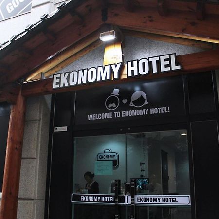 Ekonomy Hotel Dongdaemun Seul Esterno foto