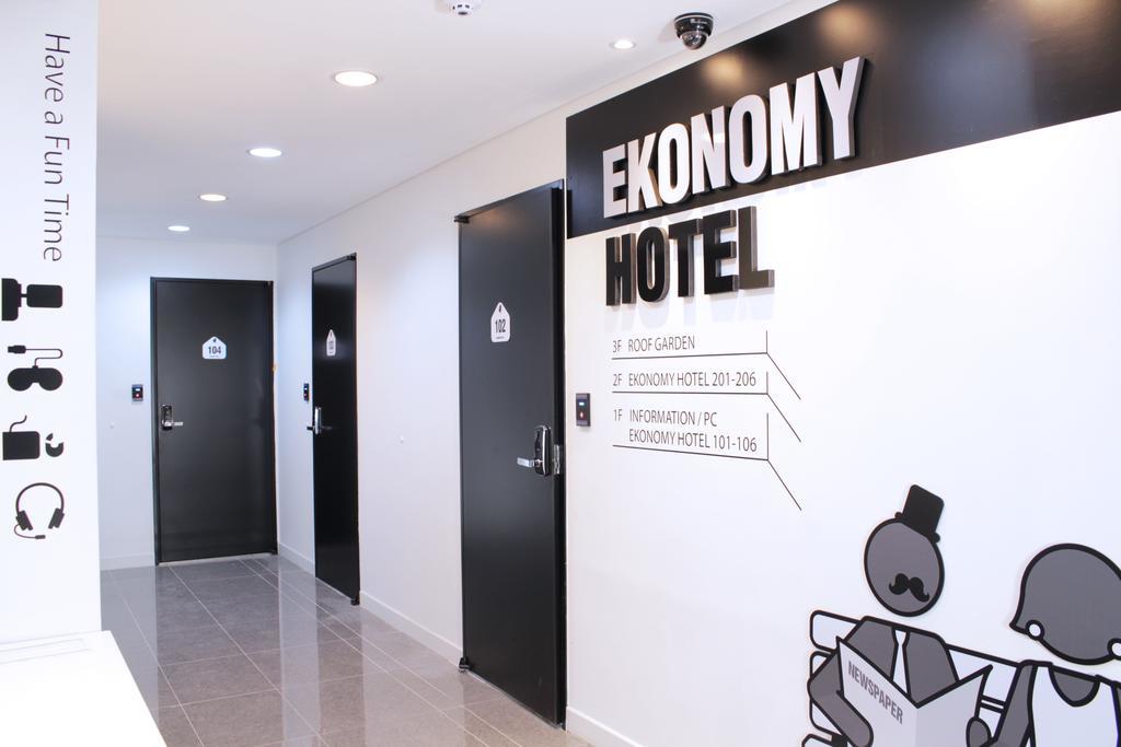 Ekonomy Hotel Dongdaemun Seul Esterno foto