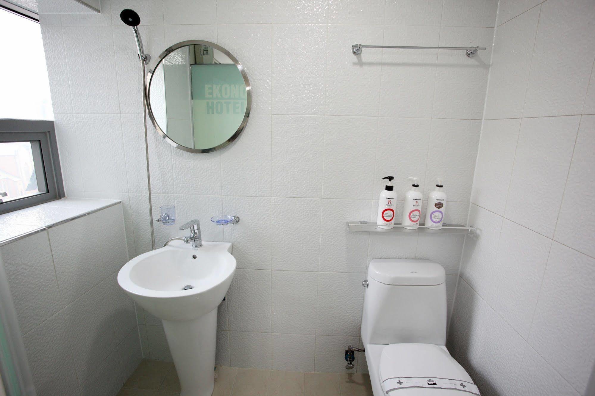 Ekonomy Hotel Dongdaemun Seul Esterno foto