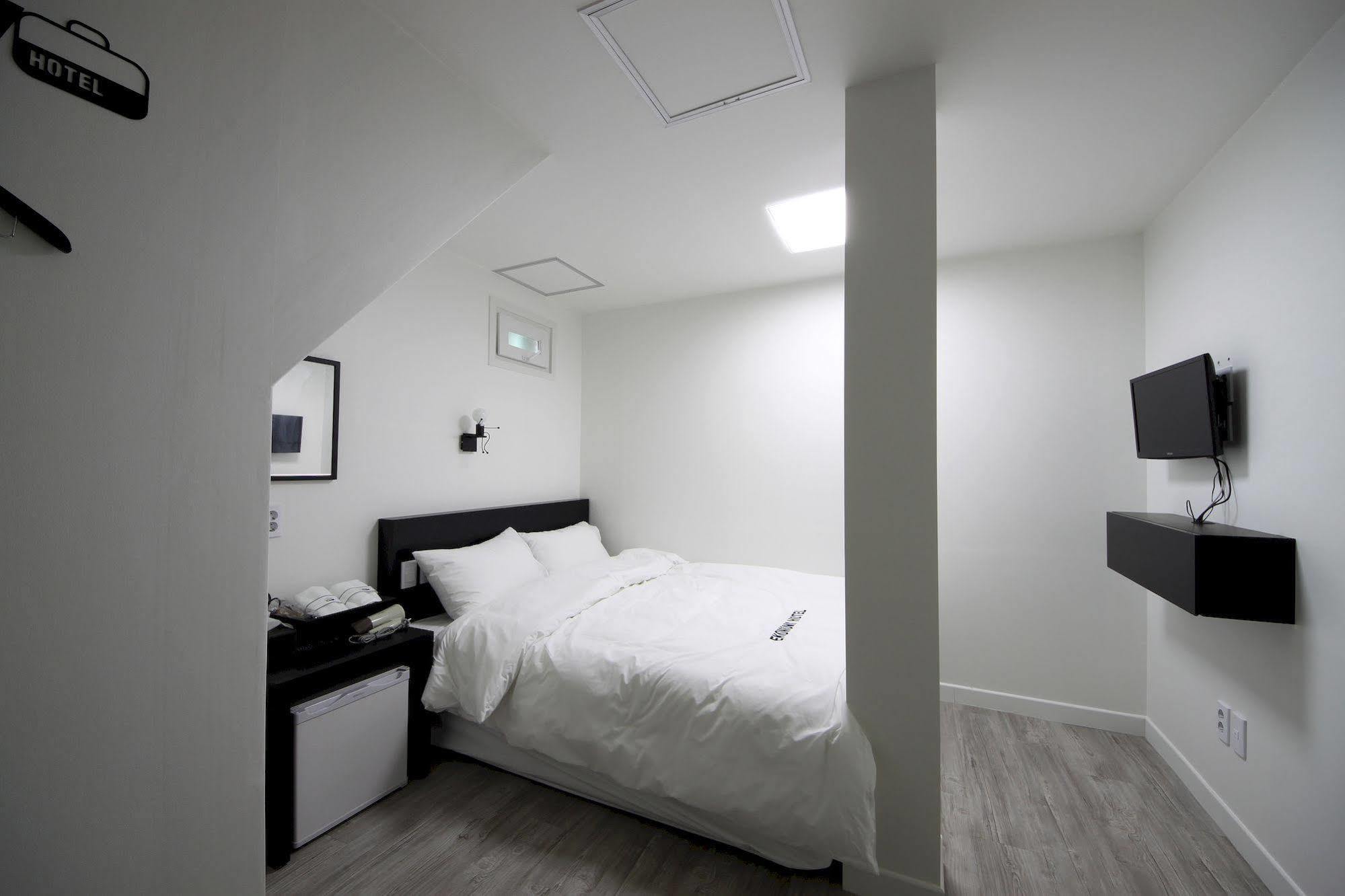 Ekonomy Hotel Dongdaemun Seul Esterno foto