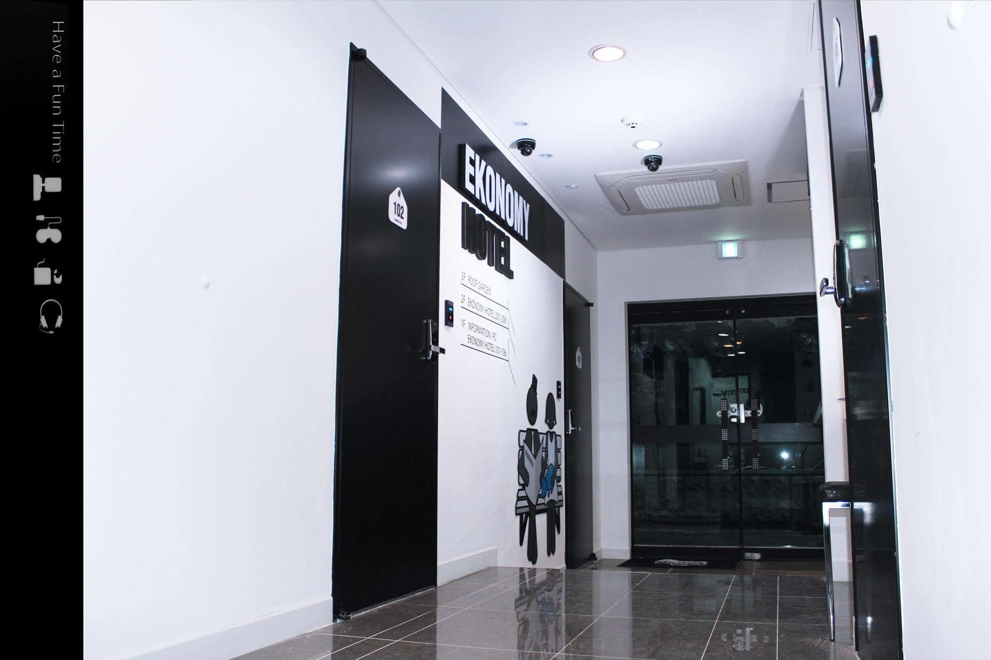 Ekonomy Hotel Dongdaemun Seul Esterno foto
