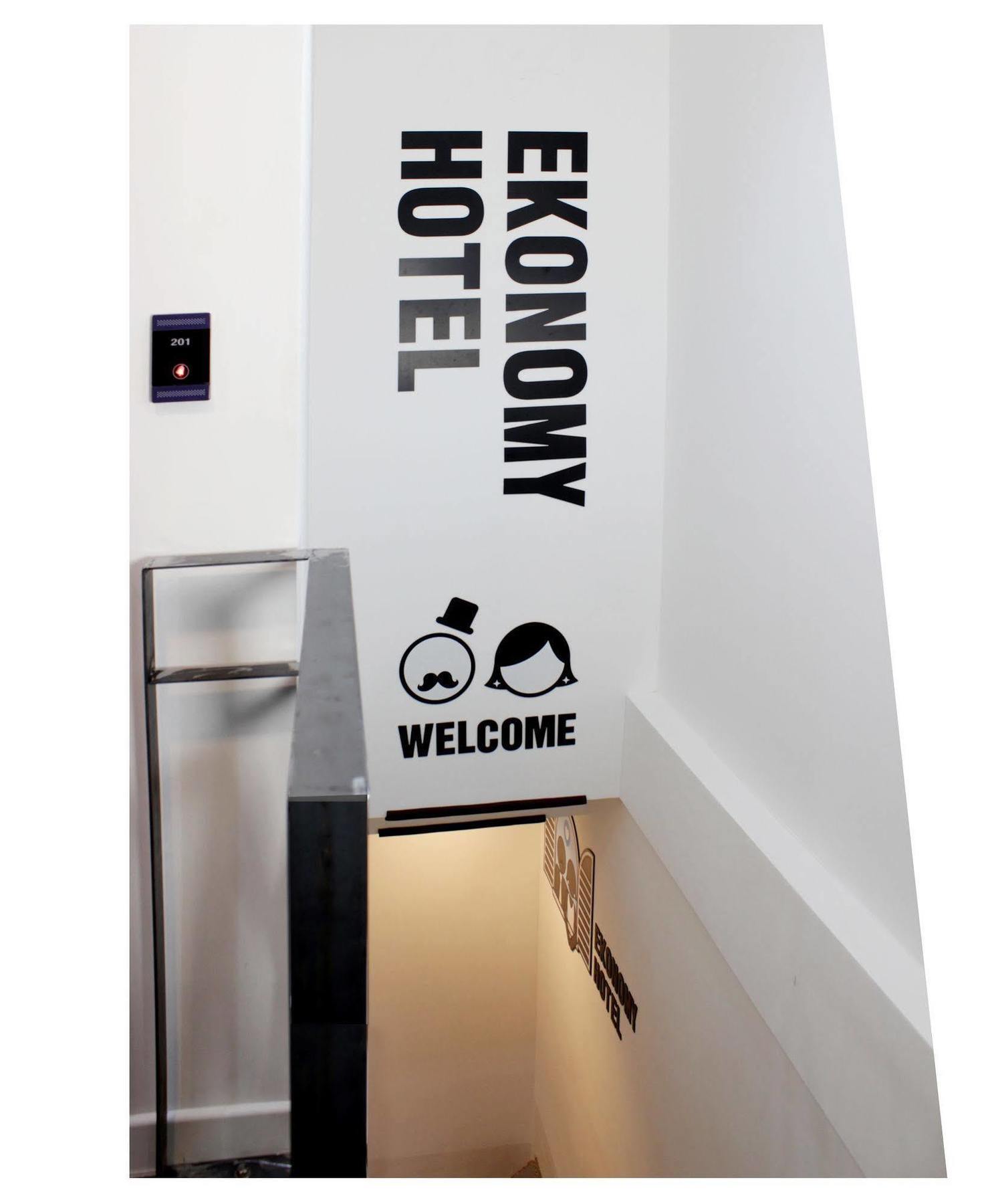 Ekonomy Hotel Dongdaemun Seul Esterno foto