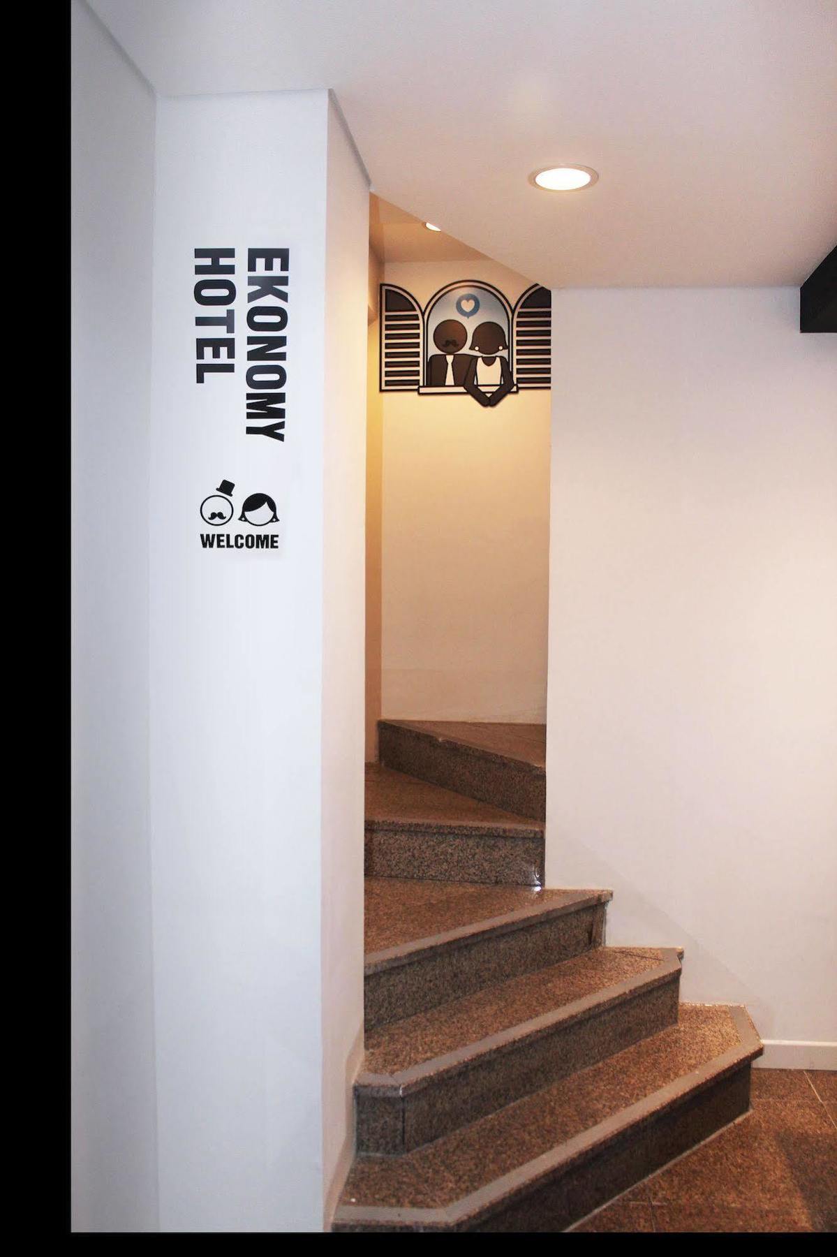 Ekonomy Hotel Dongdaemun Seul Esterno foto